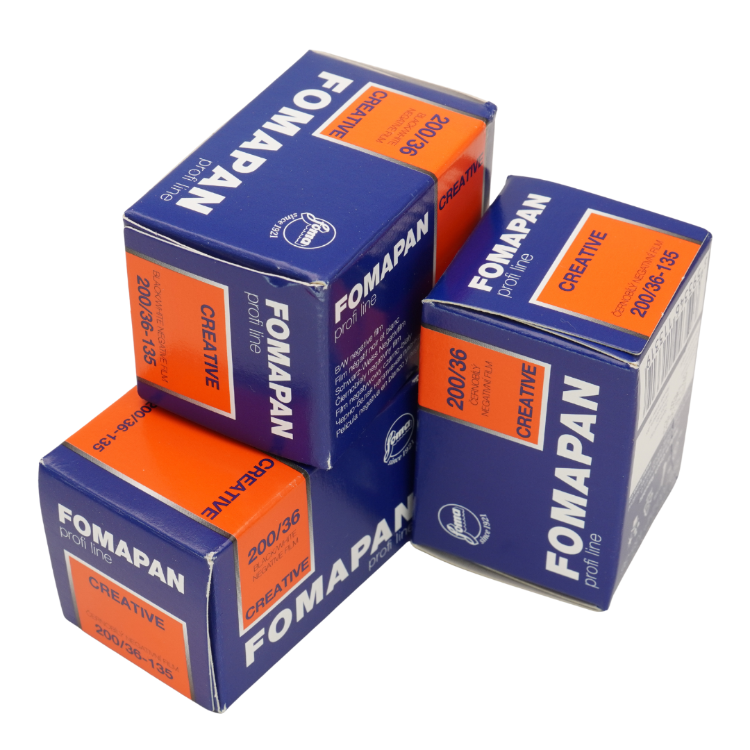 Fomapan 200 Creative Black-and-White Film 35mm 36 Exposures for Small-Format Cameras