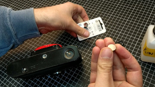 Canon F-1 (Classic): Batterie wechseln — PX625-Alternative mit Typ‑675‑Hörgerätebatterien und O‑Ring‑Adapter