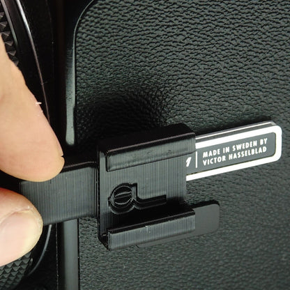 Blitzschuhadapter für Hasselblad 500C/M & T-Rail Kameras (ISO Kaltschuh)